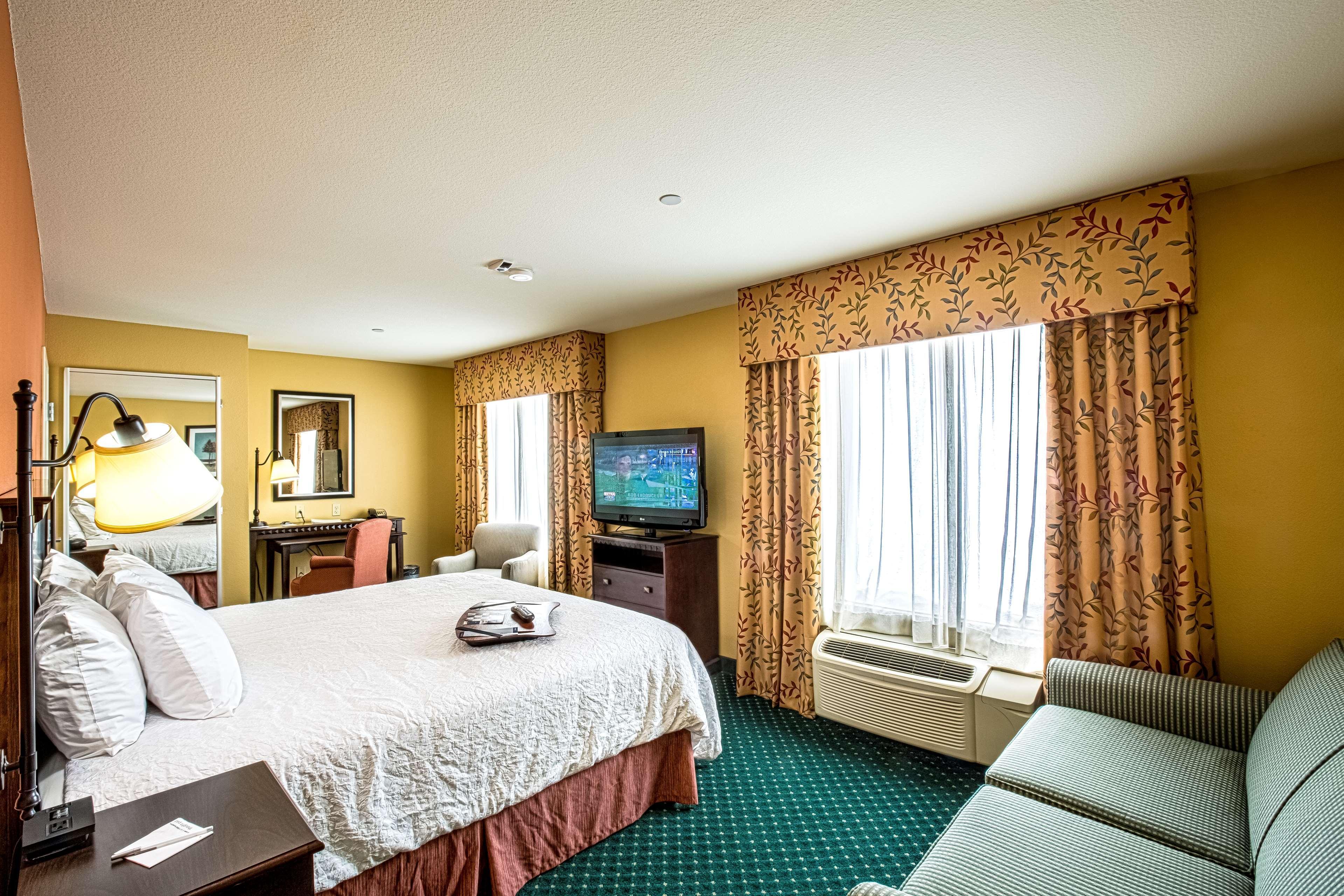 Hampton Inn & Suites Sacramento-Elk Grove Laguna I-5 Exterior photo