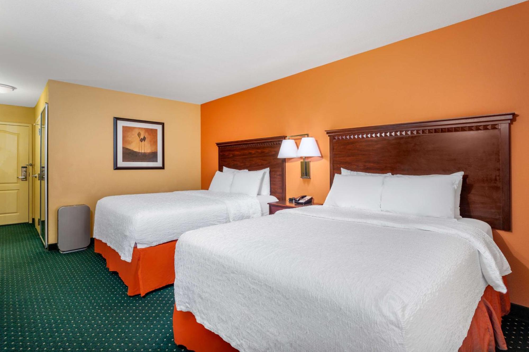 Hampton Inn & Suites Sacramento-Elk Grove Laguna I-5 Exterior photo