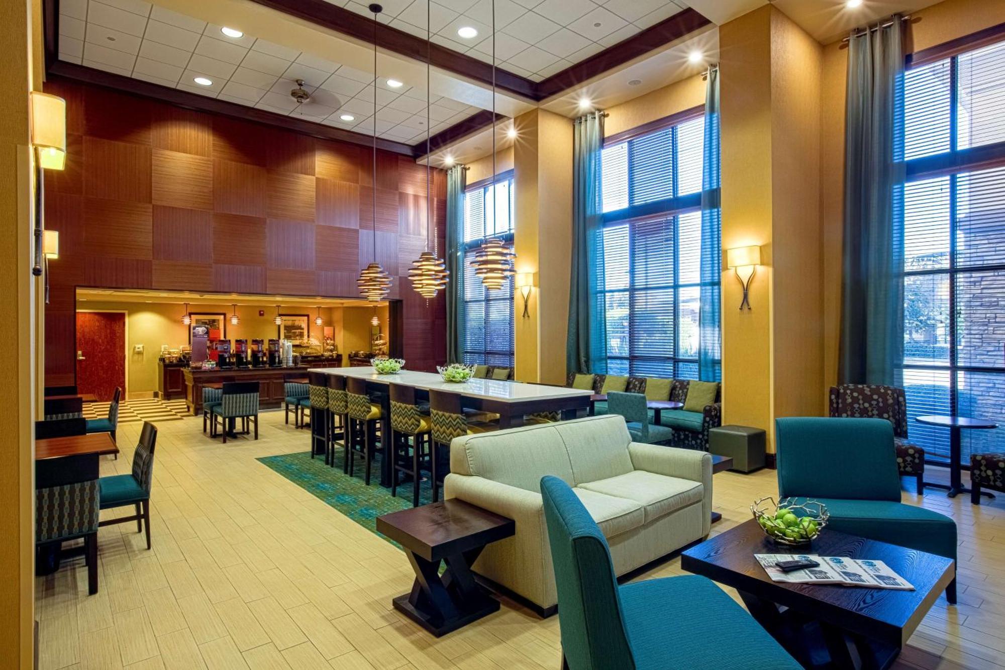 Hampton Inn & Suites Sacramento-Elk Grove Laguna I-5 Exterior photo