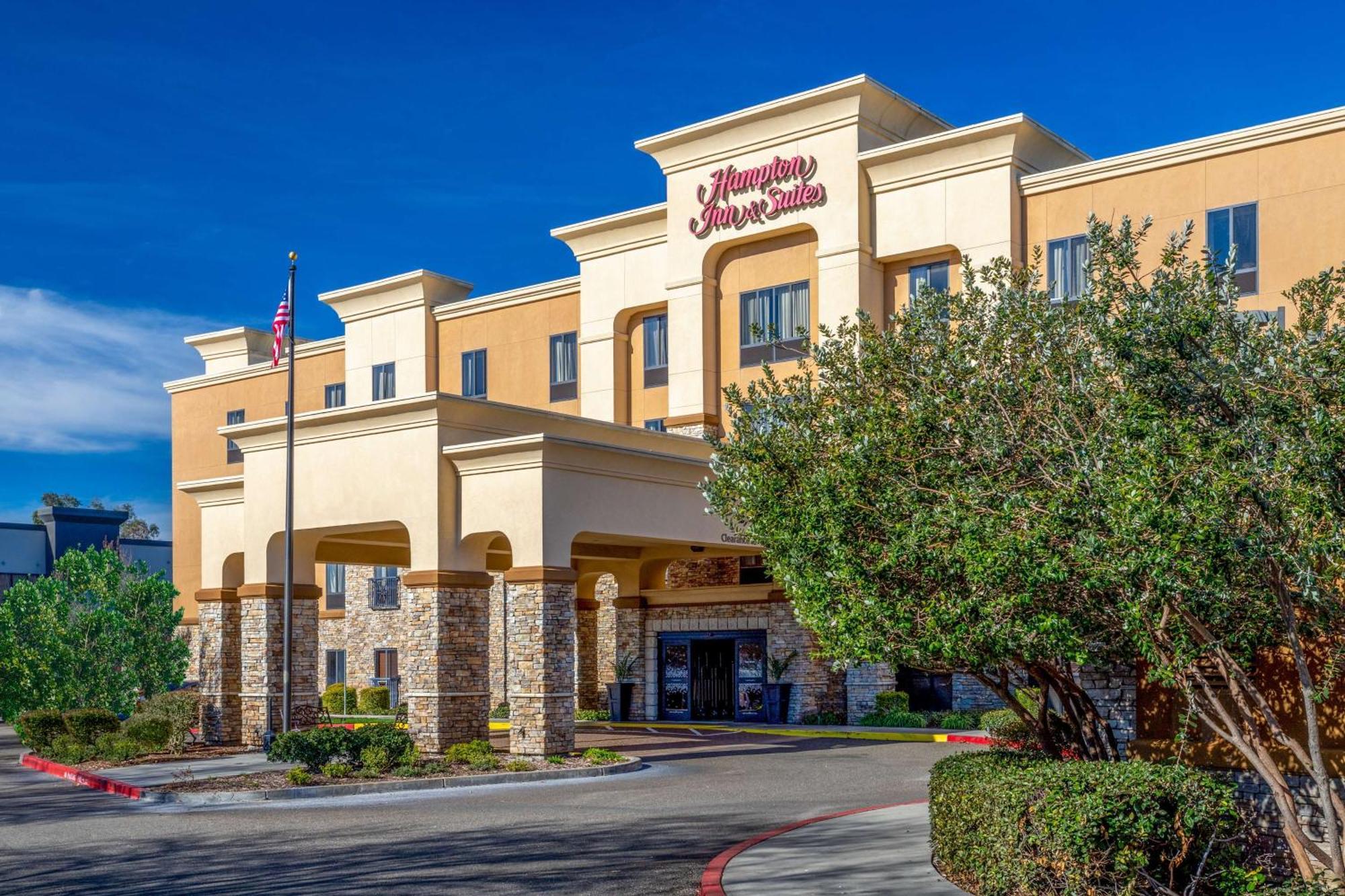 Hampton Inn & Suites Sacramento-Elk Grove Laguna I-5 Exterior photo