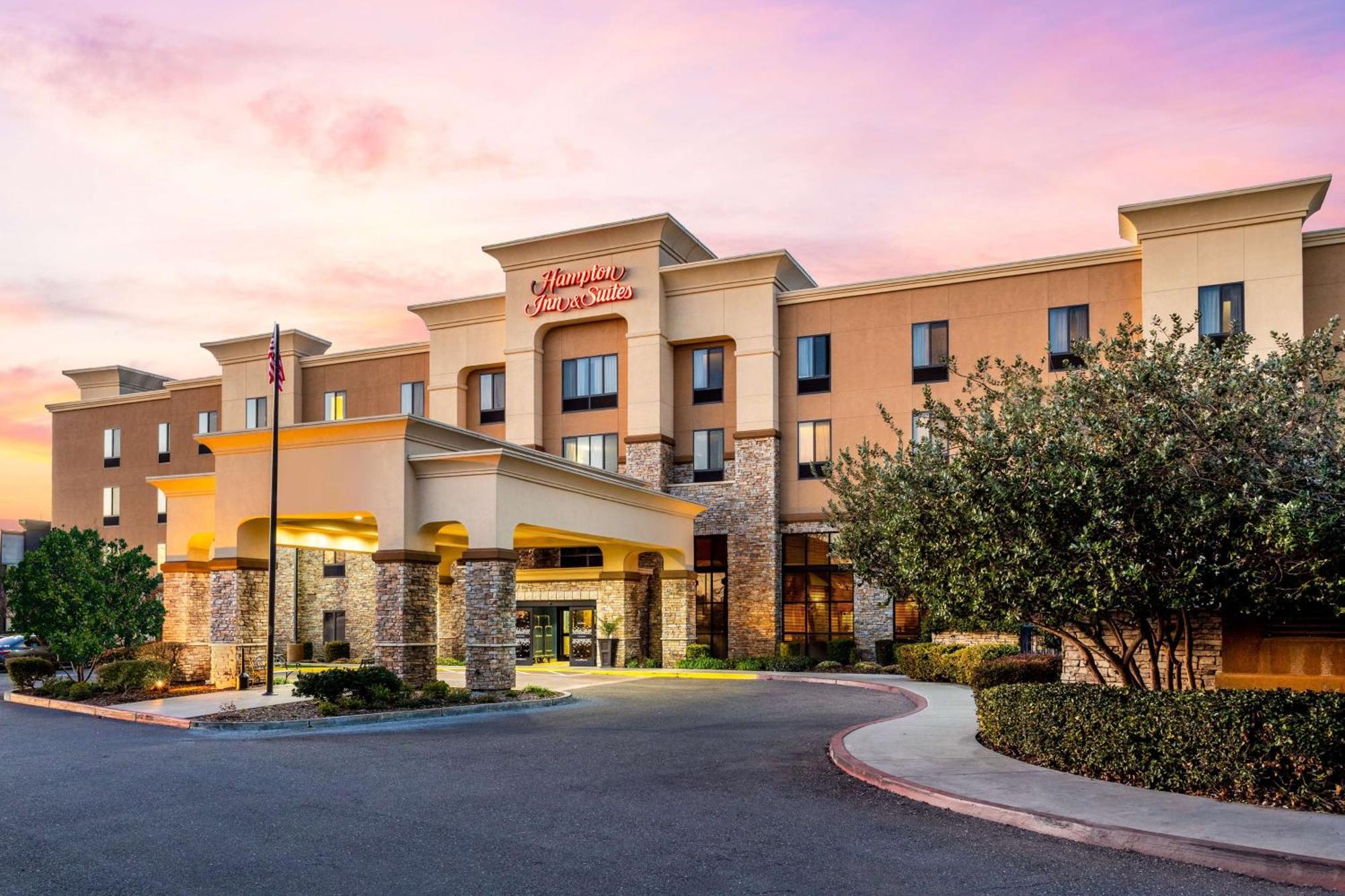 Hampton Inn & Suites Sacramento-Elk Grove Laguna I-5 Exterior photo