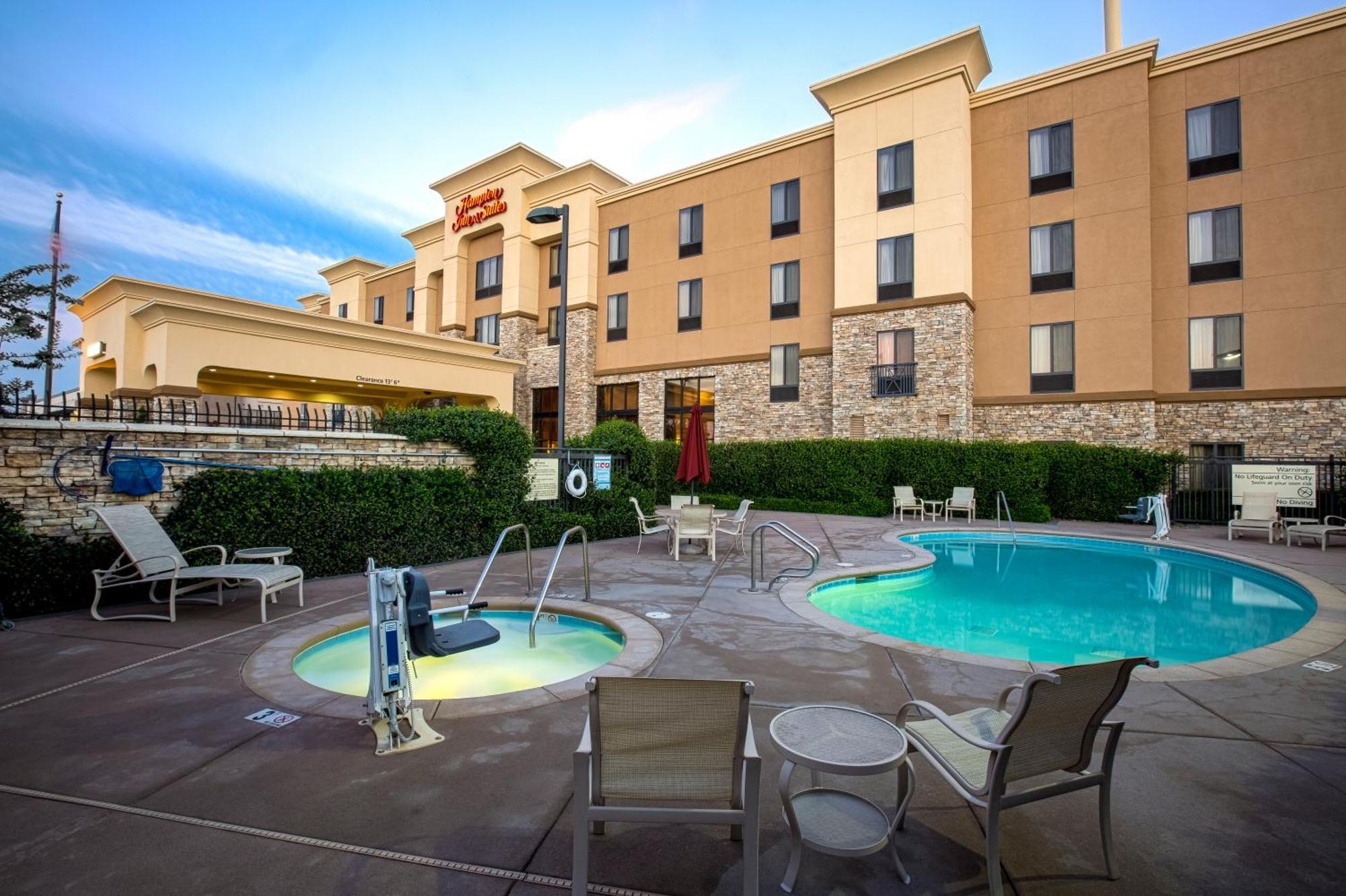 Hampton Inn & Suites Sacramento-Elk Grove Laguna I-5 Exterior photo