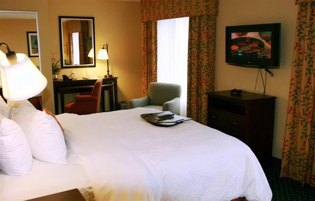 Hampton Inn & Suites Sacramento-Elk Grove Laguna I-5 Room photo
